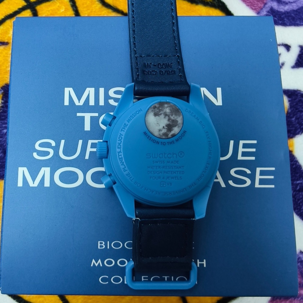 Swatch Blue and White Watch - Picture 3 of 4